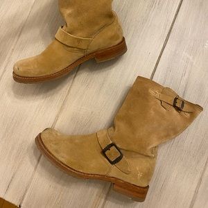 Frye Engineer 8R boots size 8.5